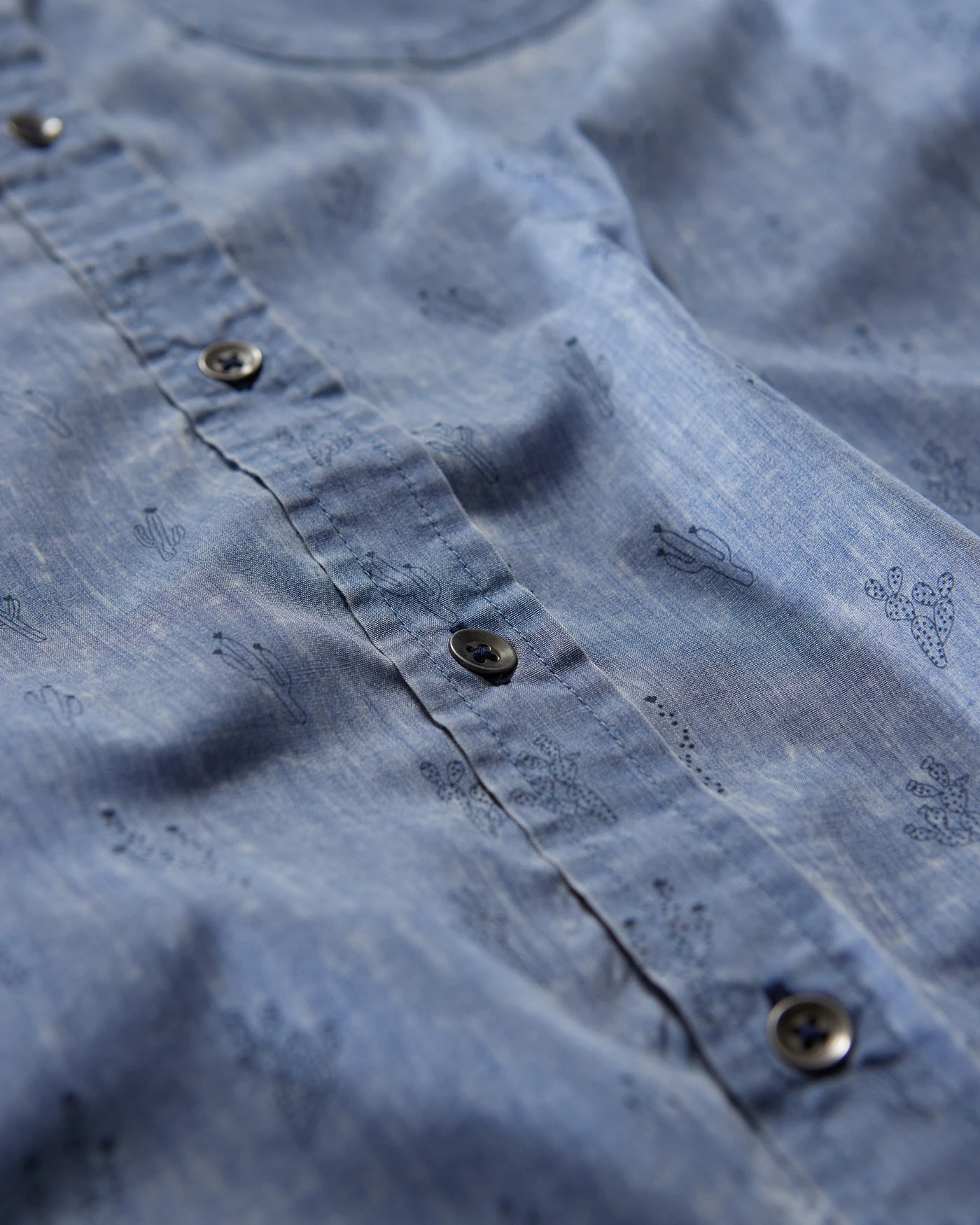 CARLSBAD CACTUS PRINT VINTAGE SOFT SHIRT (FINAL SALE) 7 CARLSBAD CACTUS PRINT VINTAGE SOFT SHIRT (FINAL SALE) - Image 7