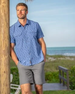 MADEFLEX FLAMINGO PRINT UPF PERFORMANCE SHIRT 10 MADEFLEX FLAMINGO PRINT UPF PERFORMANCE SHIRT -Cheap Shirts Store F A daytona cocoabeach selects 185 47cb149a 6528 44aa aa9e d807d52609cc